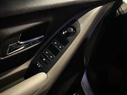 Used 2016 Chevrolet Trax LS w/ LPO, Protection Package image 8