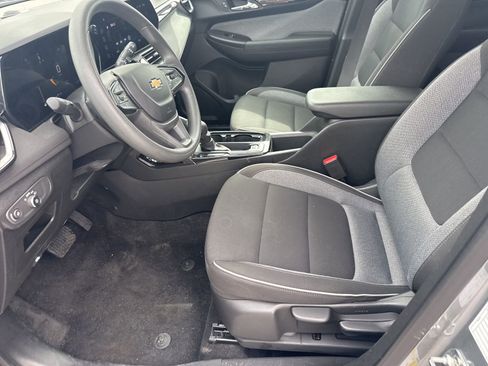 Used 2025 Chevrolet TrailBlazer LT image 12