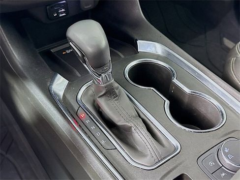 Used 2023 Chevrolet Traverse LT w/ LT Premium Package image 18