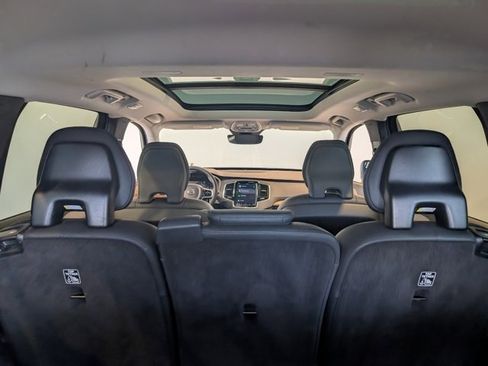 Used 2024 Volvo XC90 B5 Plus w/ Protection Package Premier image 35