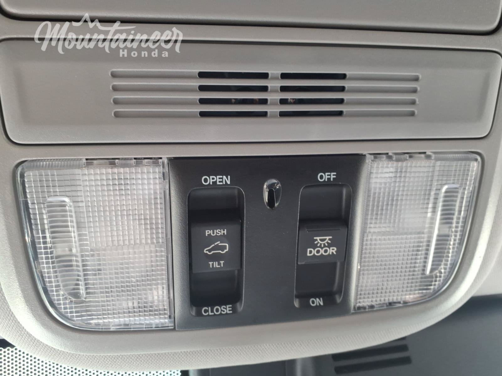 Used 2021 Honda Pilot Special Edition image 36