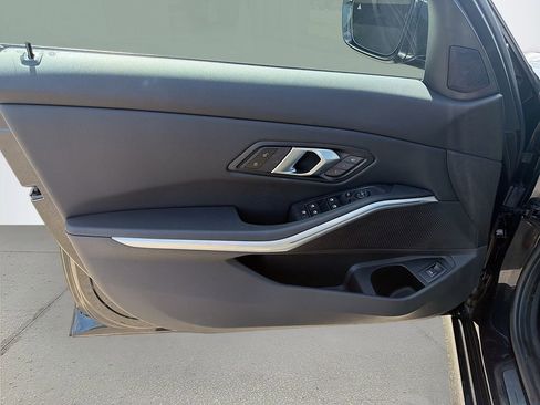 Used 2024 BMW 330i xDrive Sedan w/ Convenience Package image 21