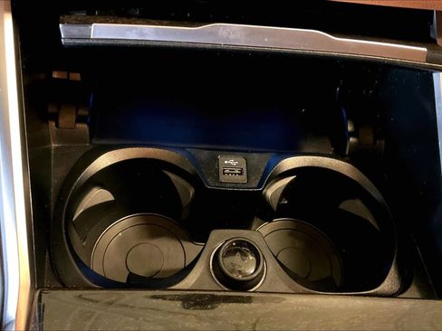 Used 2023 BMW i4 eDrive35 image 34