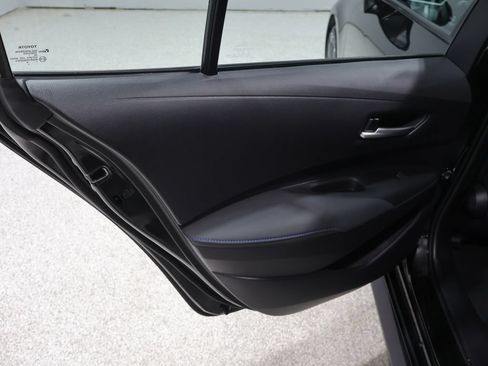 Used 2021 Toyota Corolla SE w/ SE Premium Package FWD image 18