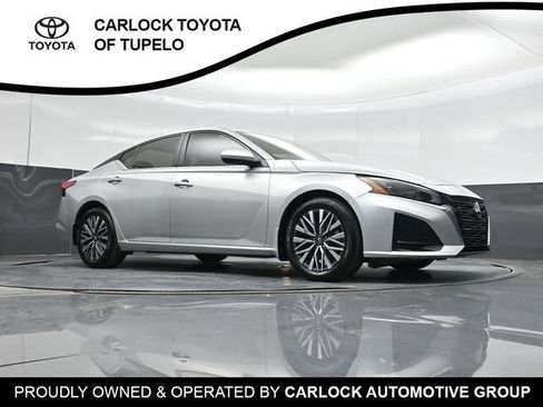 Used 2023 Nissan Altima 2.5 SV w/ SV Premium Package FWD image 50