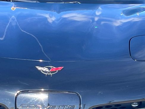 Used 1998 Chevrolet Corvette Coupe w/ Memory Pkg image 9