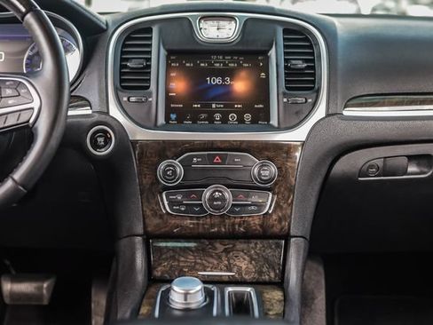 Used 2015 Chrysler 300 C RWD image 24