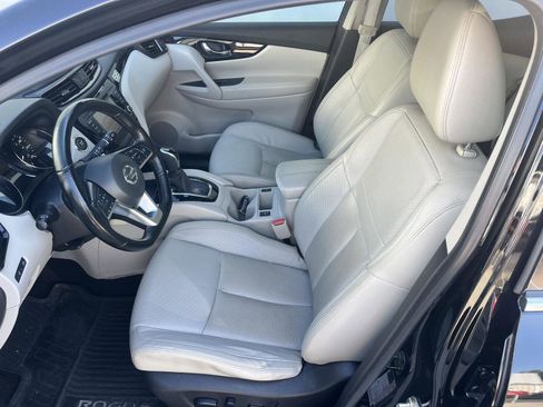 Used 2021 Nissan Rogue Sport SL AWD/4WD image 12