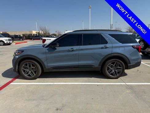 Used 2025 Ford Explorer ST w/ Sun And Sound Package image 2