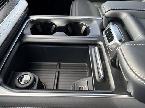 New 2026 Ford Expedition Platinum w/ Stealth Appearance Package image 31