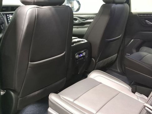 Used 2024 GMC Yukon Denali image 18