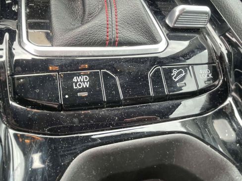 Certified 2025 Jeep Compass Trailhawk AWD/4WD image 27
