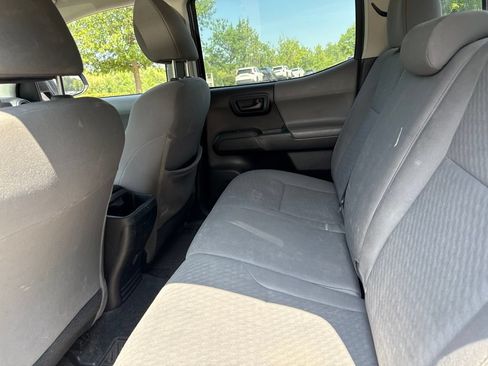 Used 2020 Toyota Tacoma SR w/ SR Convenience Package RWD image 10