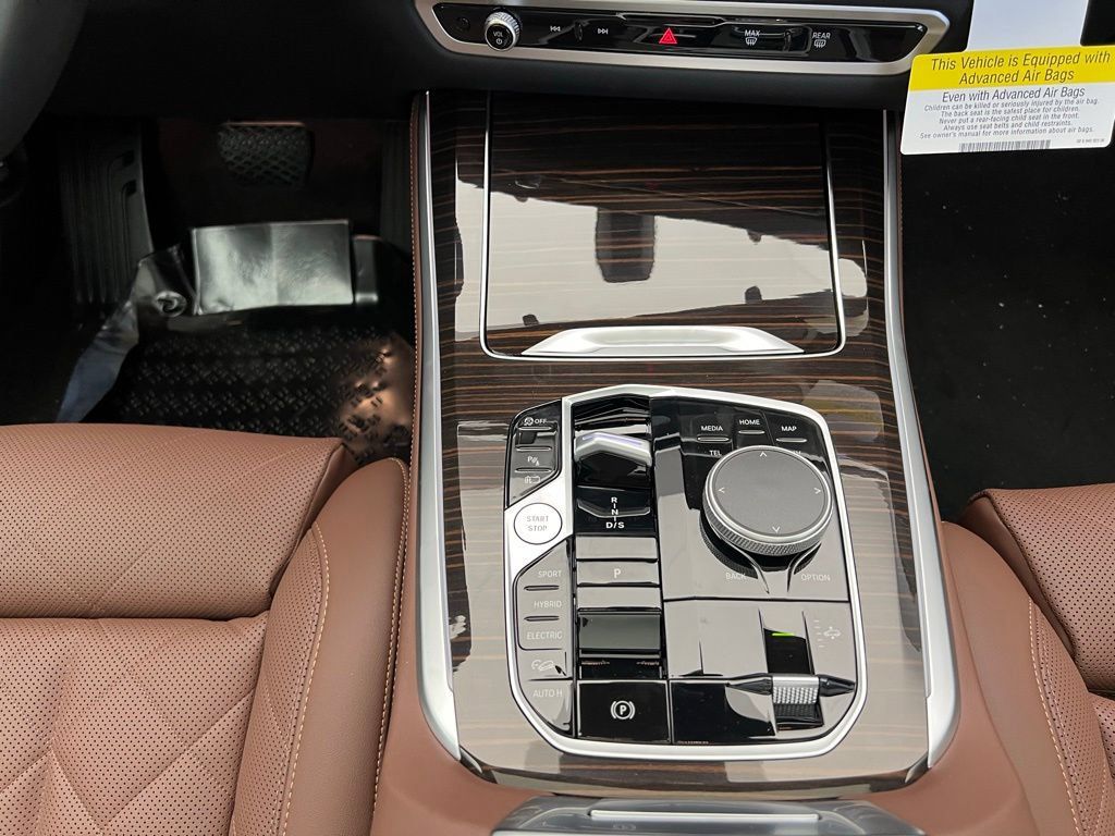 Used 2026 BMW X5 xDrive50e w/ Premium Package AWD/4WD image 11
