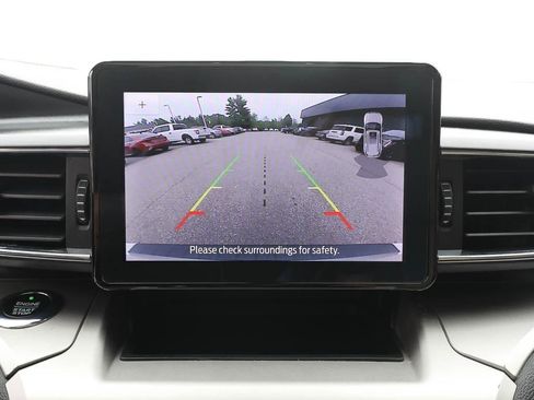 Used 2021 Ford Explorer XLT w/ Equipment Group 202A RWD image 17