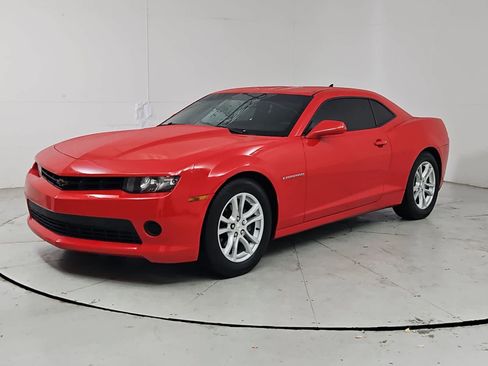 Used 2015 Chevrolet Camaro LS RWD image 1