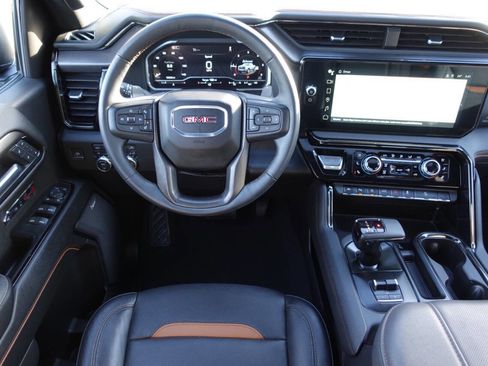 Used 2024 GMC Sierra 1500 AT4 image 46