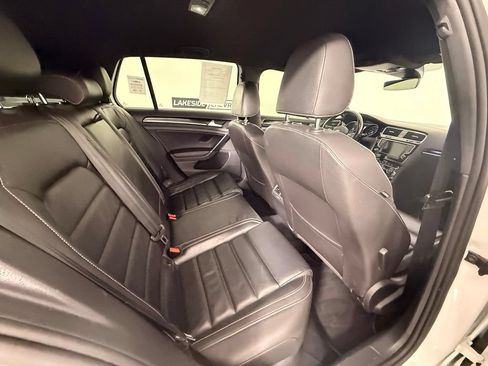 Used 2017 Volkswagen Golf R 4-Door AWD/4WD image 20