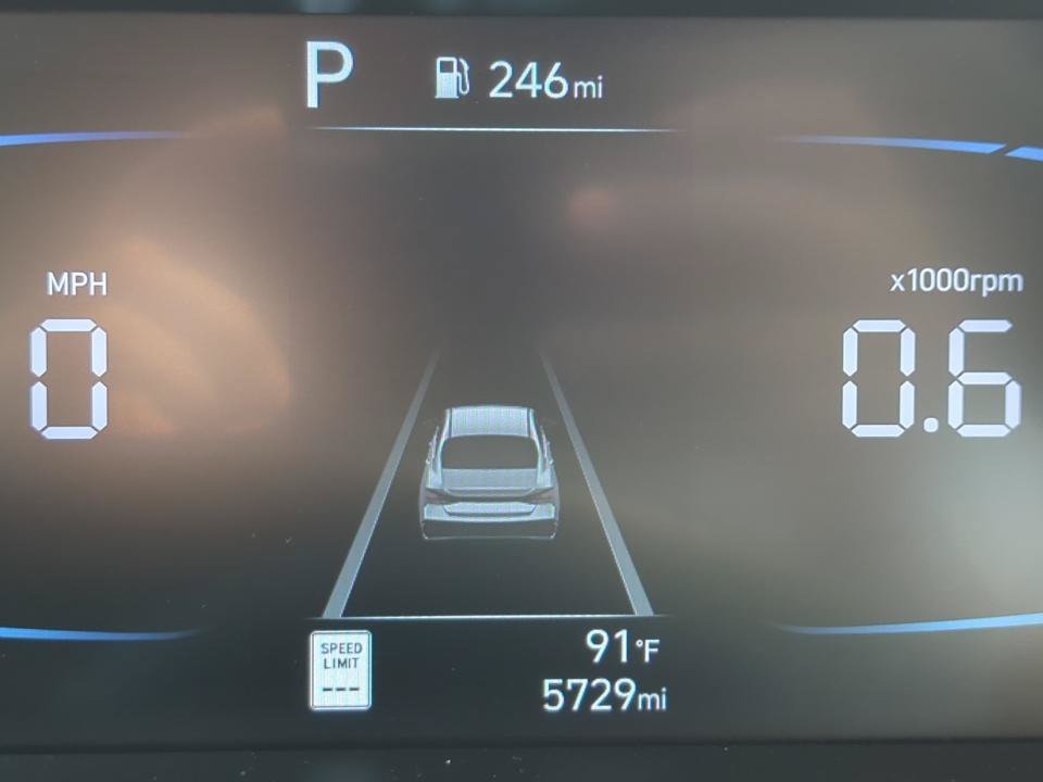 Certified 2025 Hyundai Elantra Sport FWD image 26
