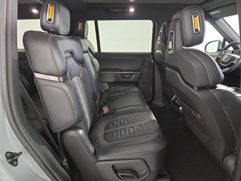 Used 2025 Rivian R1S Adventure Dual AWD/4WD image 23