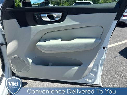 Certified 2025 Volvo XC60 T8 Plus w/ Climate Package AWD/4WD image 26