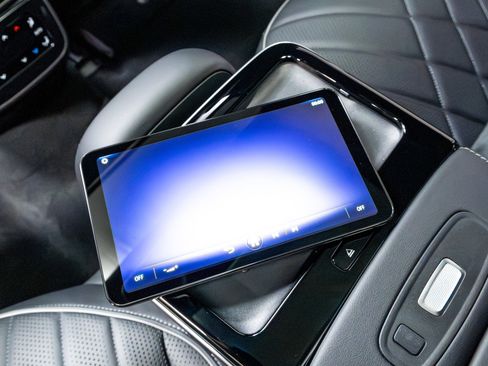 Used 2023 Mercedes-Benz EQS AMG 4MATIC image 33