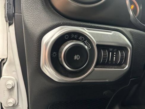 Used 2018 Jeep Wrangler Unlimited Sport S AWD/4WD image 23