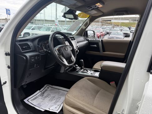 Used 2022 Toyota 4Runner SR5 image 27