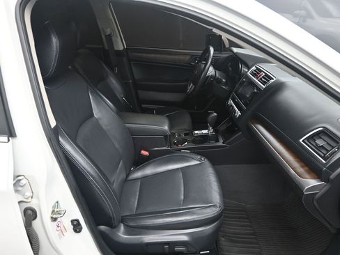 Used 2017 Subaru Outback 3.6R Limited image 40