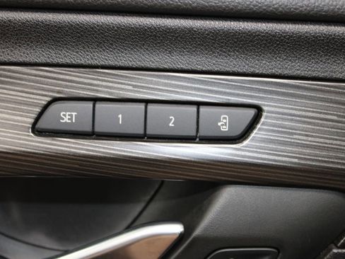 Used 2024 GMC Terrain SLT image 41