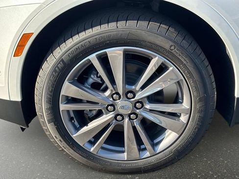 New 2026 Cadillac XT5 Premium Luxury w/ Driver Assist Package AWD/4WD image 9
