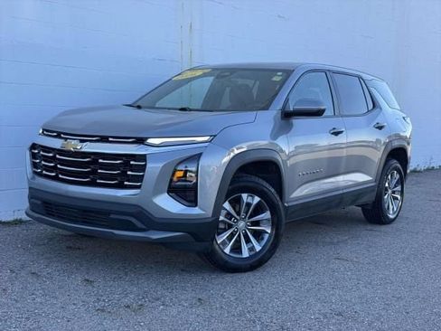 Used 2026 Chevrolet Equinox LT AWD/4WD image 1