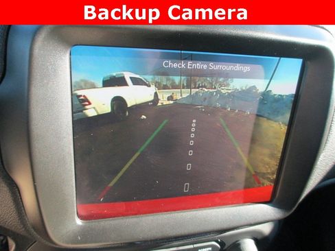 Used 2021 Jeep Renegade Trailhawk w/ Sun & Sound Group image 13