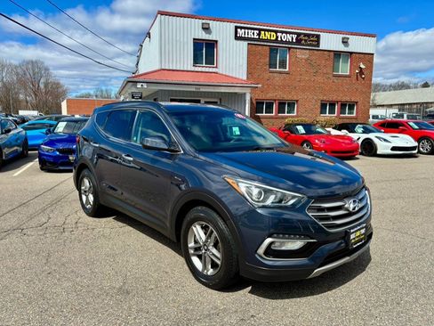 Used 2017 Hyundai Santa Fe Sport image 3