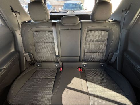 Used 2025 Chevrolet Equinox LT image 38