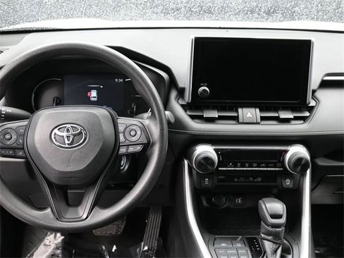 Used 2023 Toyota RAV4 LE image 14