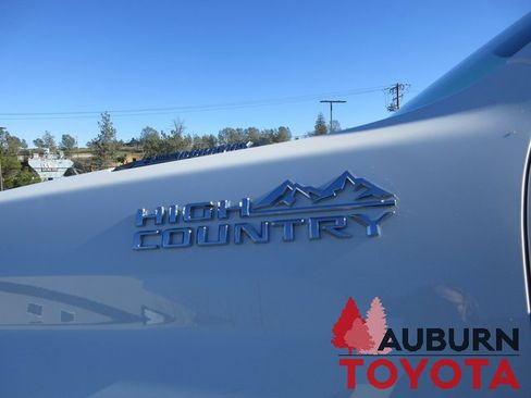 Used 2021 Chevrolet Silverado 2500 High Country w/ Z71 Off-Road Package image 13