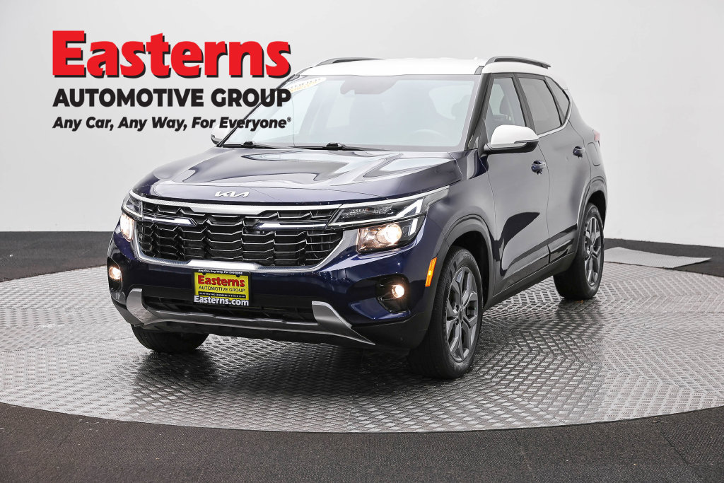 Used 2024 Kia Seltos S AWD/4WD image 1