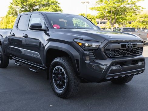 New 2026 Toyota Tacoma TRD Off-Road AWD/4WD image 3