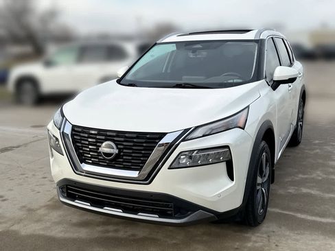 Used 2023 Nissan Rogue SL w/ SL Premium Package image 1