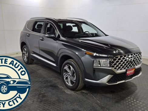 Used 2022 Hyundai Santa Fe SEL w/ Convenience Package image 1