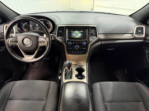 Used 2016 Jeep Grand Cherokee Laredo w/ Quick Order Package 23E AWD/4WD image 13