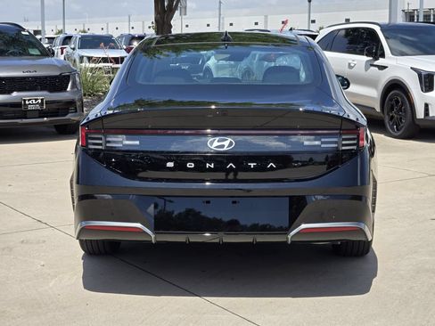 Used 2024 Hyundai Sonata SEL w/ Convenience Package FWD image 13