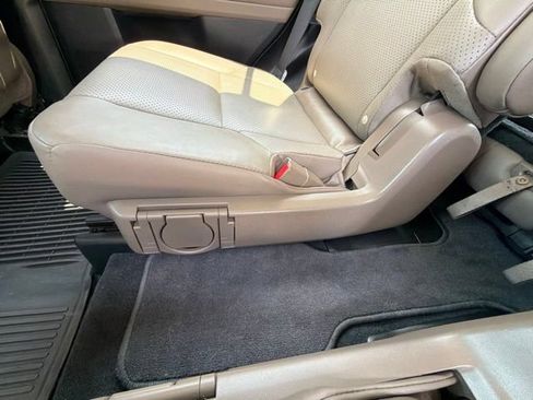 Used 2022 Lexus GX 460 Luxury w/ Sport Design Package AWD/4WD image 38