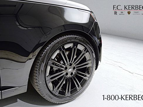 Used 2023 Land Rover Range Rover SE image 16