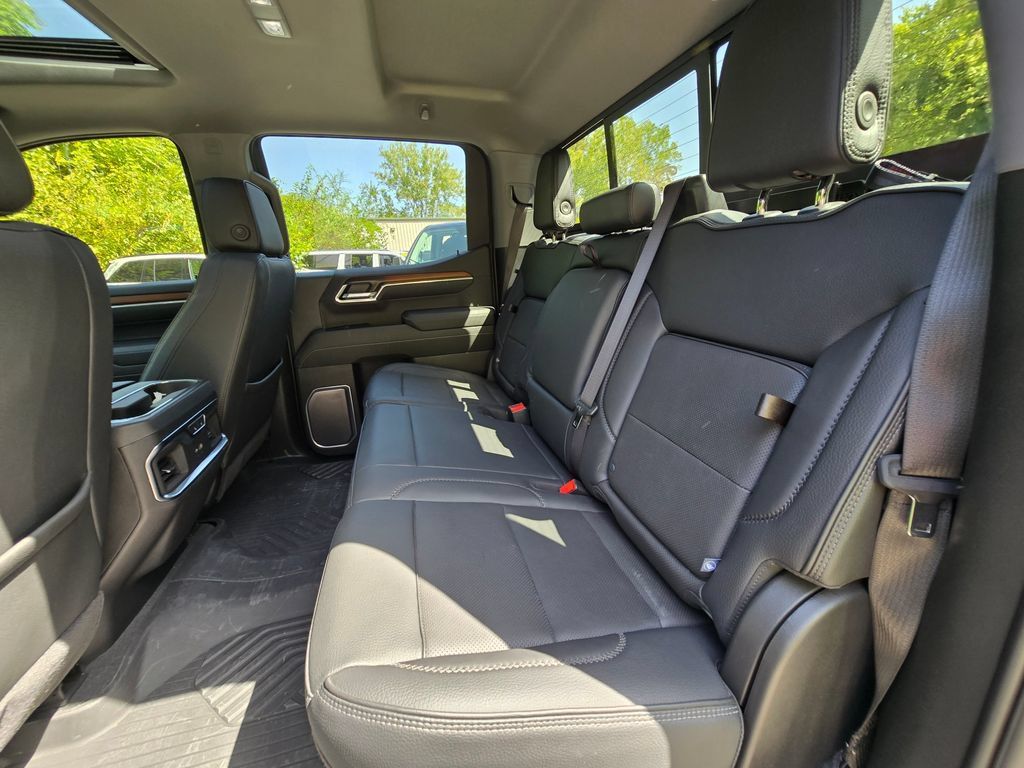 Used 2025 GMC Sierra 1500 Denali AWD/4WD image 22