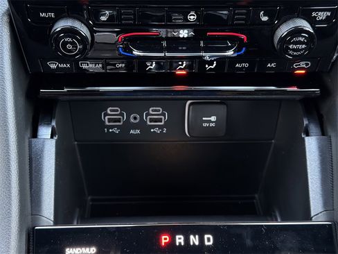 New 2025 Jeep Grand Cherokee Limited w/ Black Appearance Package image 16