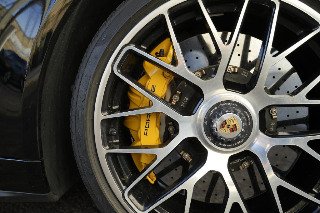 Used 2014 Porsche 911 Turbo S AWD/4WD image 41