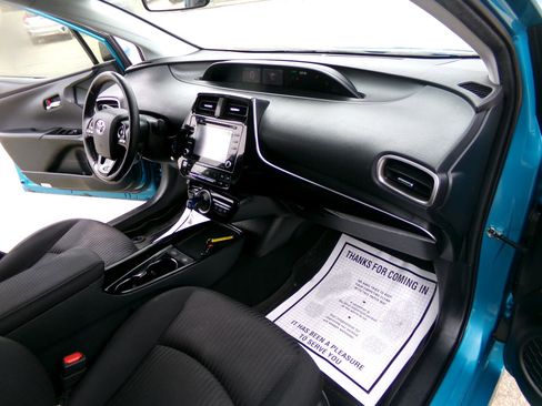 Used 2022 Toyota Prius Prime Limited image 23