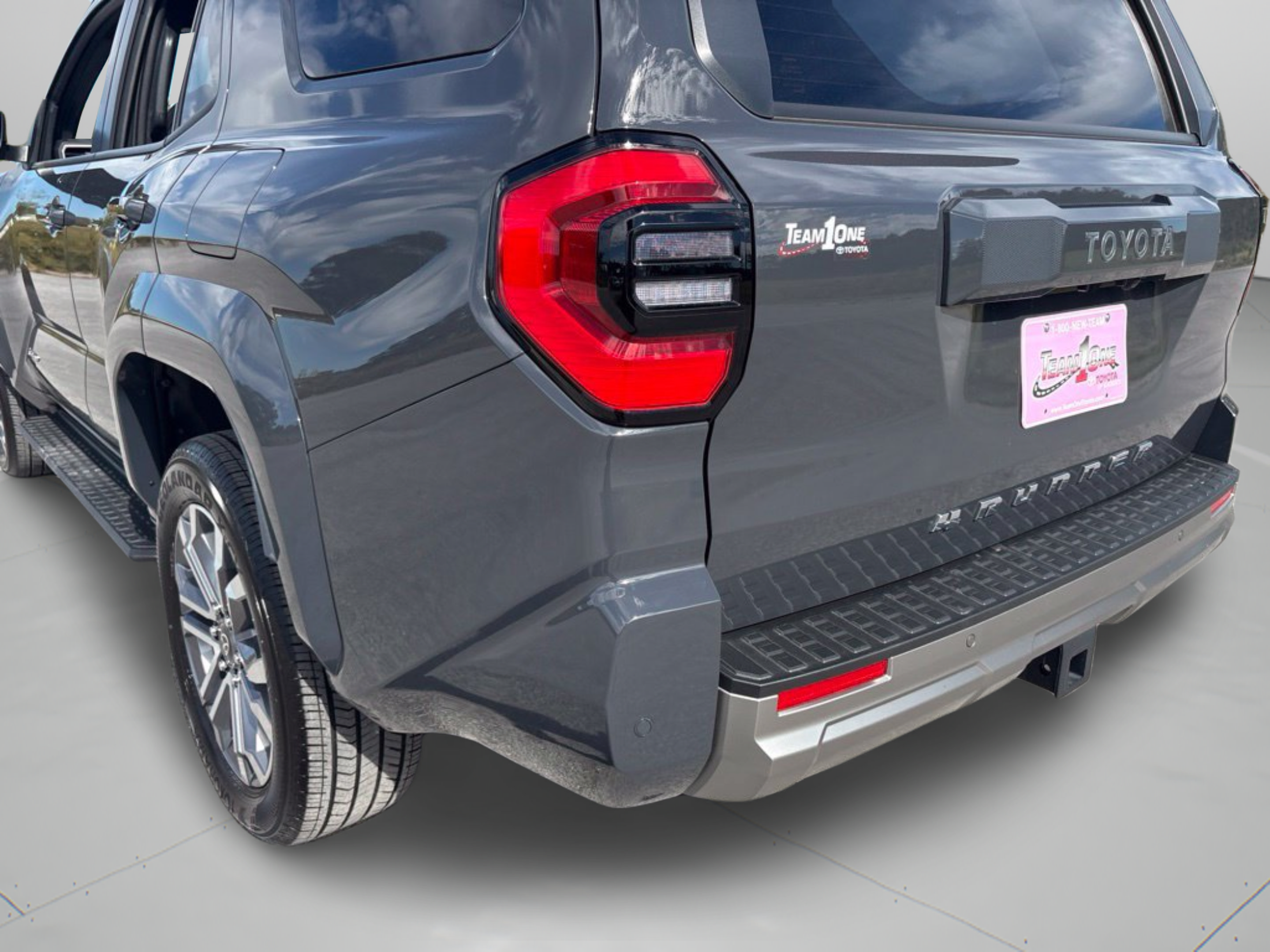Used 2026 Toyota 4Runner Limited AWD/4WD image 19